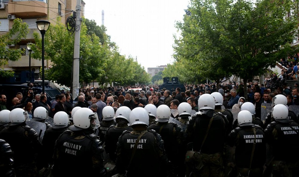 Situate e renduar ne veri te Kosoves, protestat pritet te vijojne edhe sot